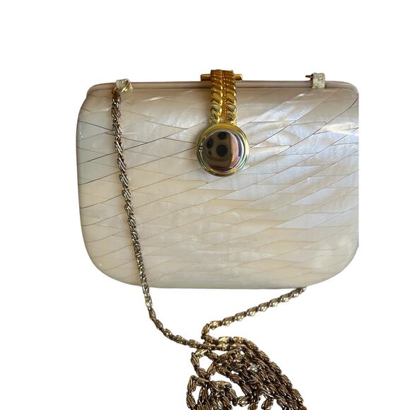 Vintage Handbags - Vintage Mid Century Elan Mother of Pearl Hard Shell Case Evening Bag